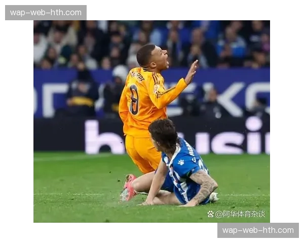 官方:皇马对阵拜仁一役主裁拉奥斯执法表现获评优异 官方:皇马对阵拜仁一役主裁拉奥斯执法表现获评优异