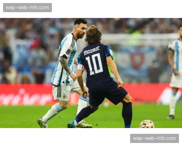 半决赛:阿根廷3-2克罗地亚,梅西传射,阿尔瓦雷斯独中两元 半决赛:阿根廷3-2克罗地亚,梅西传射,阿尔瓦雷斯独中两元