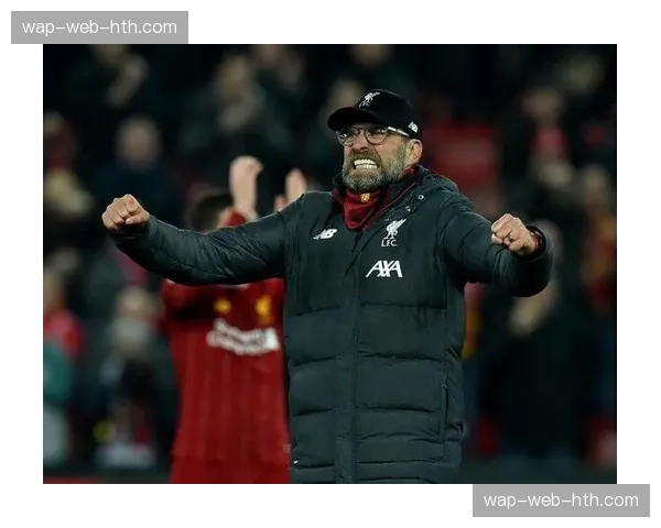 安菲尔德球场见证巴黎圣日耳曼客场胜利，利物浦球迷掌声送别球队